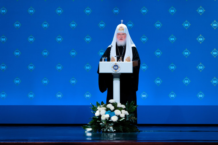 Сергей Кравцов предложил проработать расширение действия федеральных программ на православные школы.